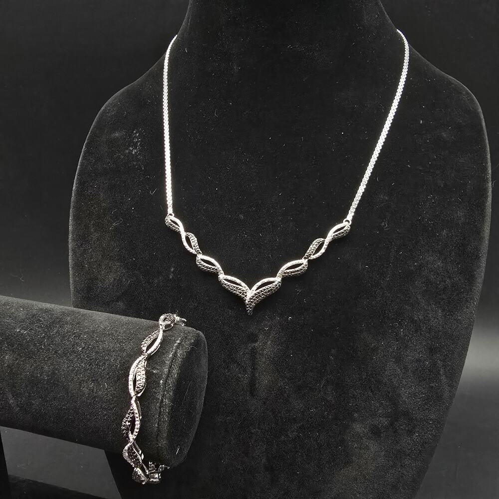CU Black Silver Tone Diamond Chip Accent Bracelet Necklace Jewelry Set